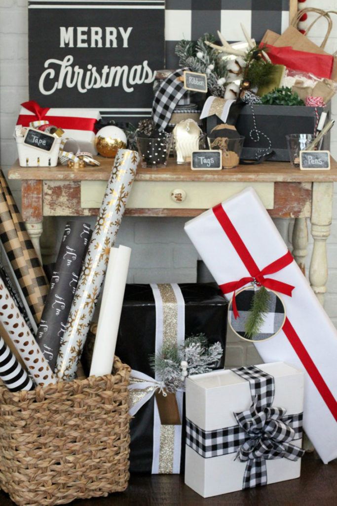 Christmas Gift Wrapping Ideas - the gray details
