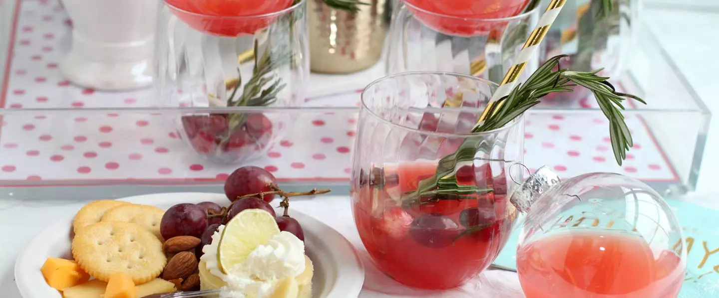 Holiday Grapefruit Cranberry Cocktail